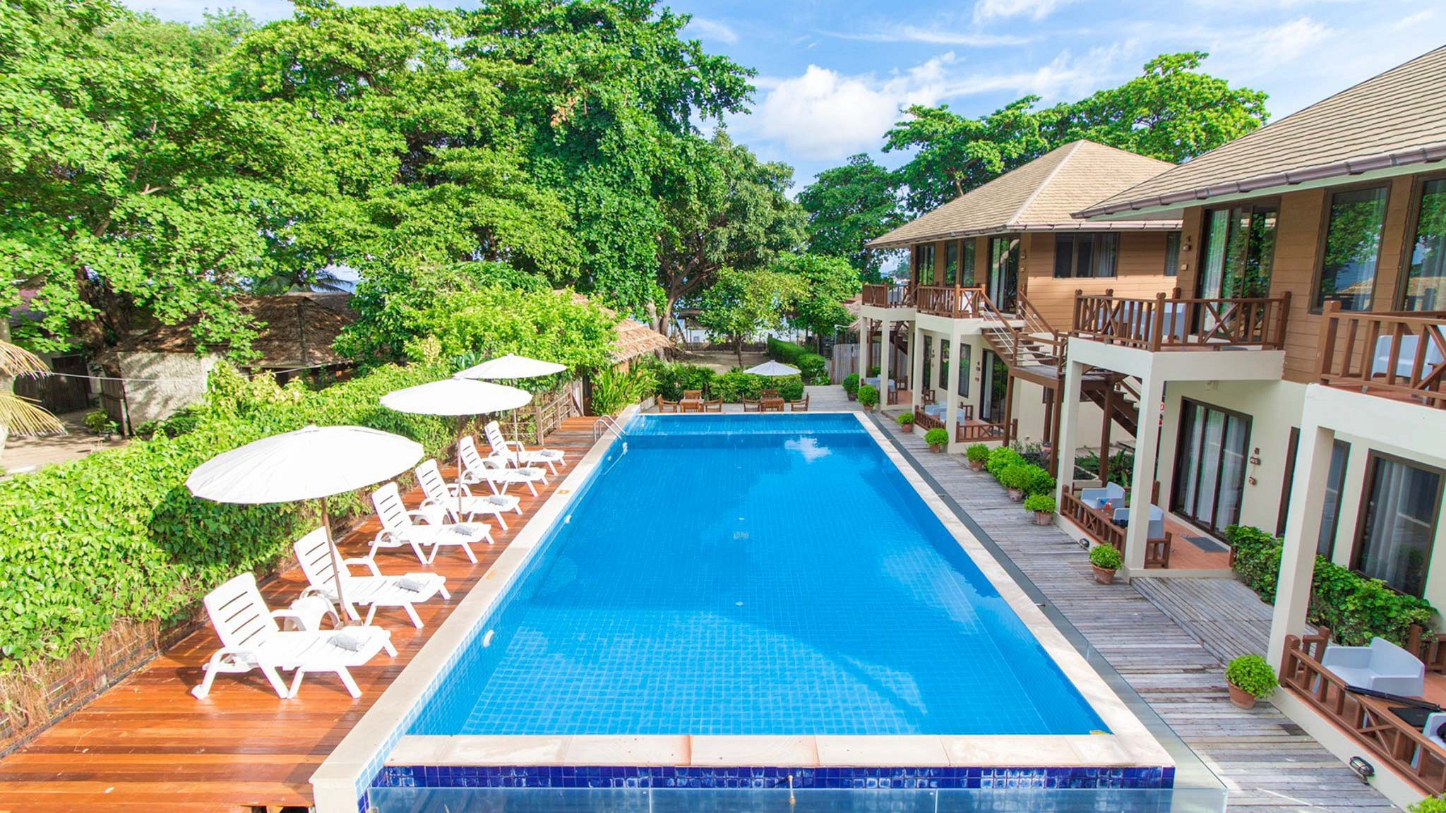 Poolside Room